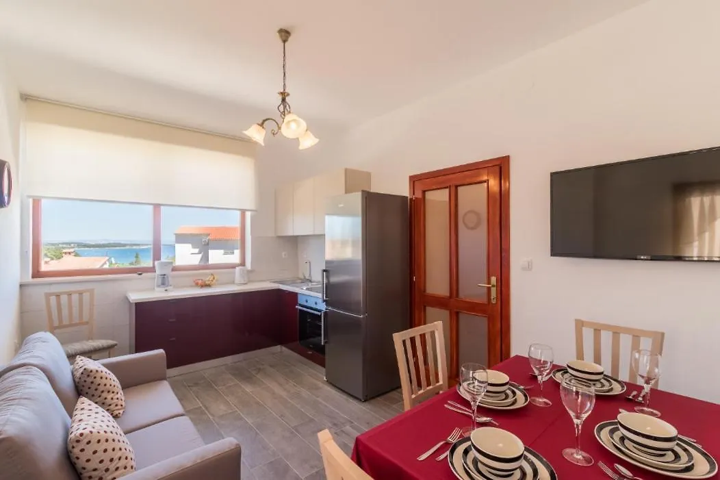 Apartment Ester Premantura