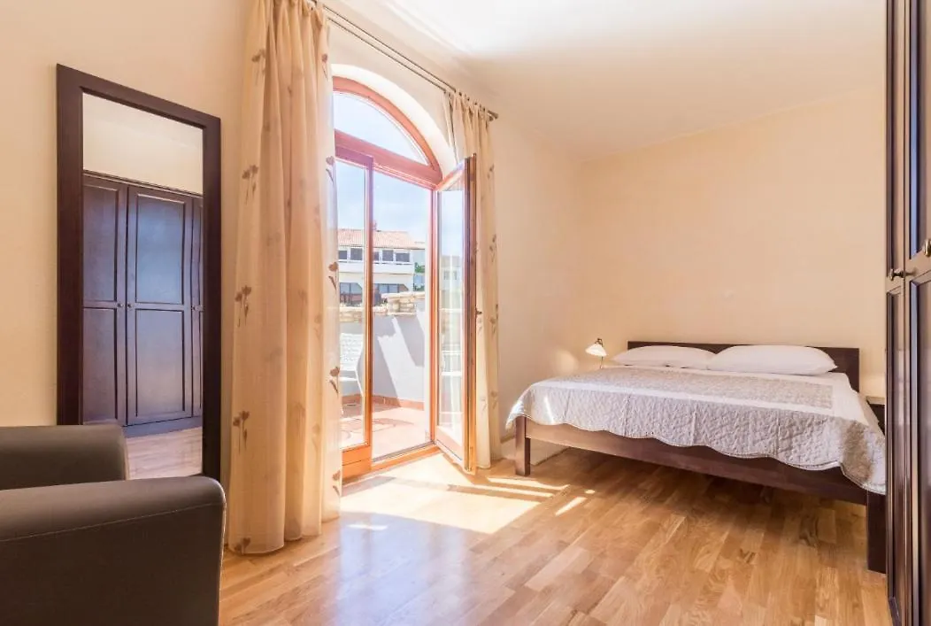 Apartment Ester Premantura
